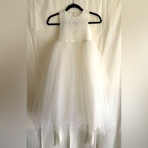 Girls flower girl dress size 8